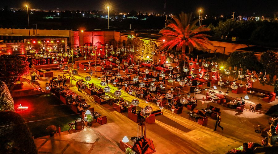 outdoor-live-show-terrace